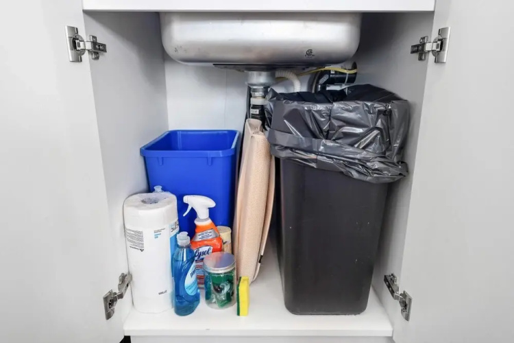 Private Studio Apartment in Burlington - U5