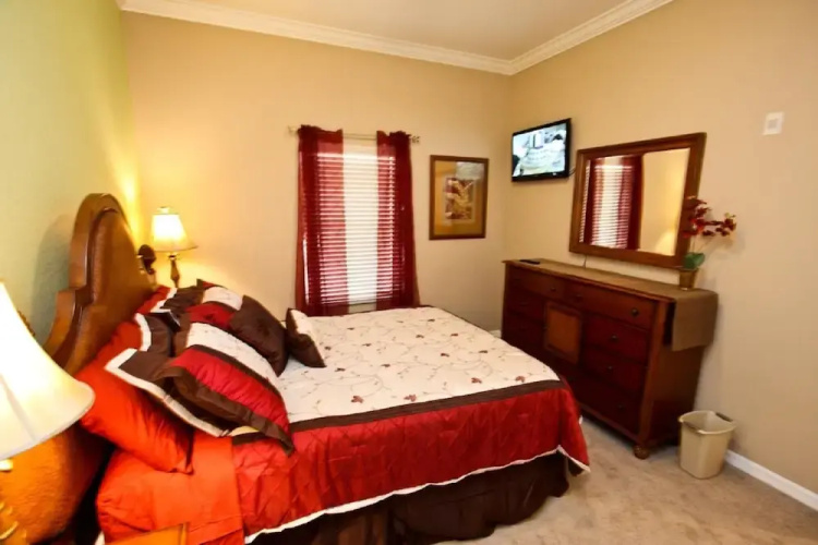 709 Bahama Bay