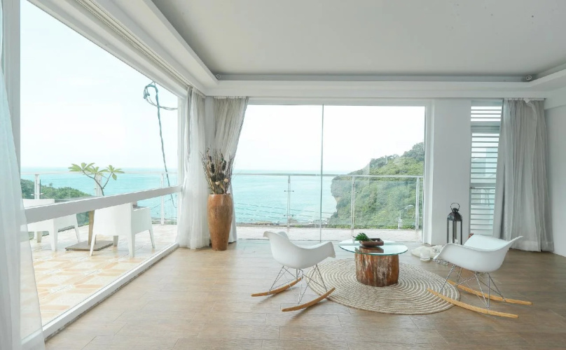 Ample Villa