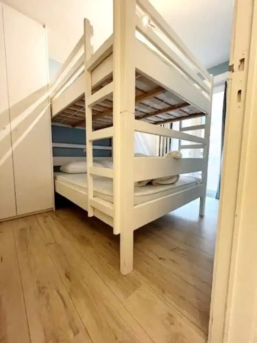 Apartment in Wenduine With Stunning Sea Views