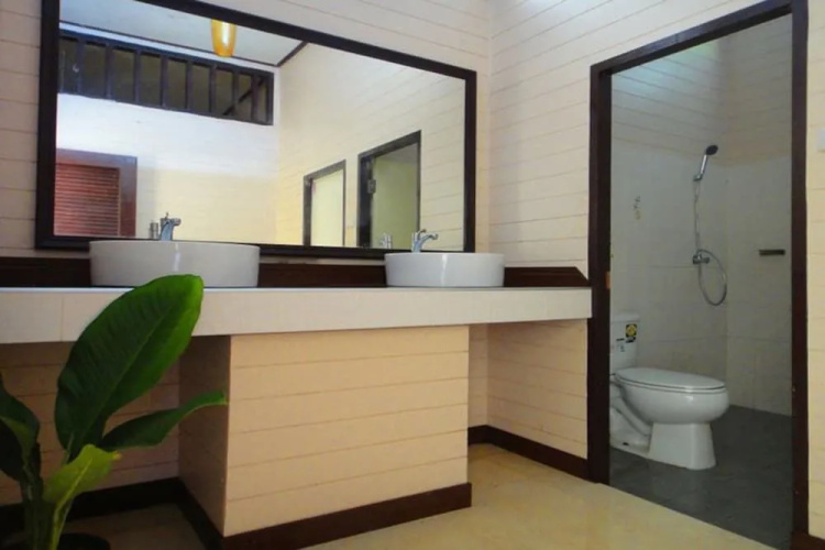 Saichol Floating Resort