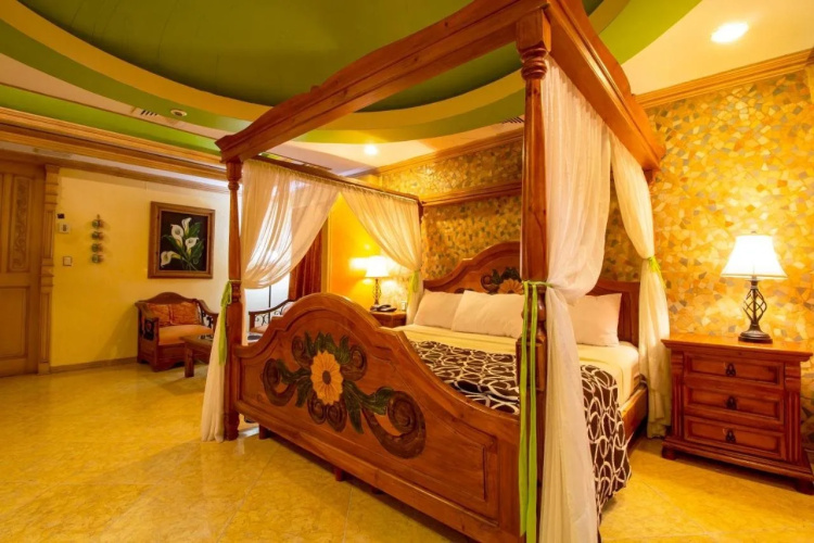 Hotel Suites Flamboyanes
