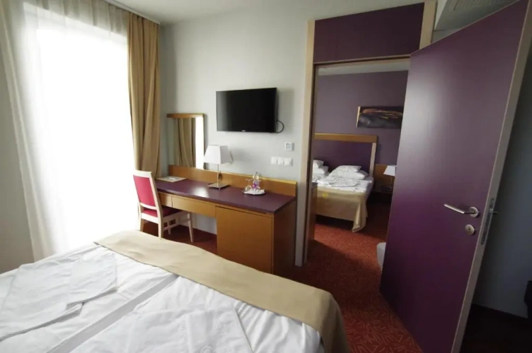 2 Bedrooms Suite