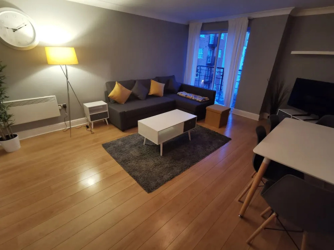 The Qube Apartments Sleeps 6 Parking