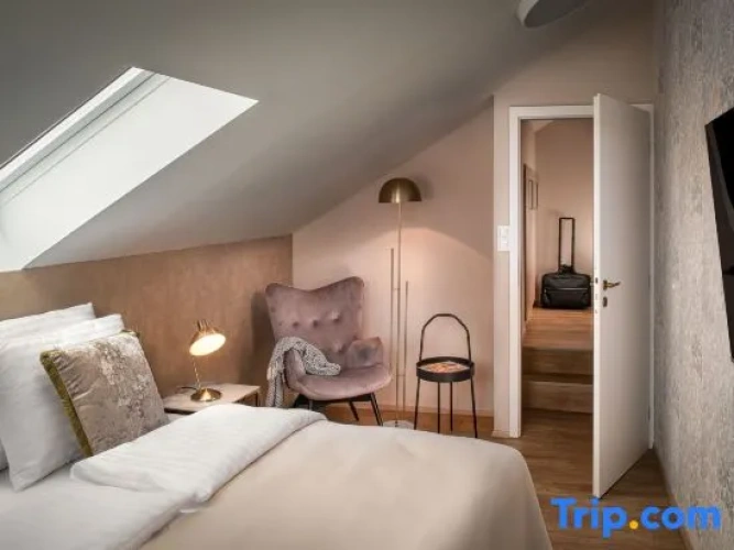 1 Bedroom Double Apartment