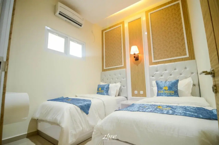 Blue Orchid Hotel