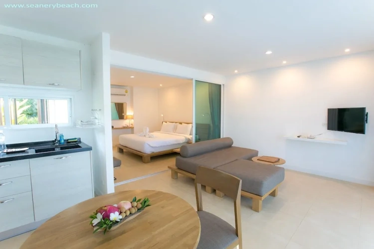 Suite with balcony
