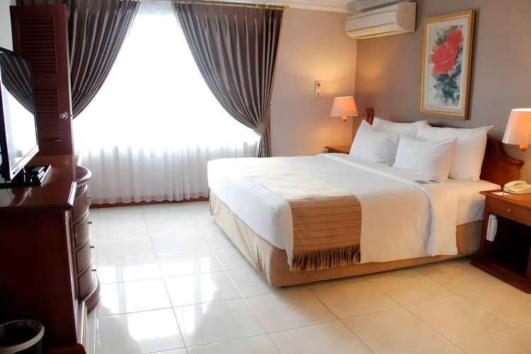 Blue Sky Hotel