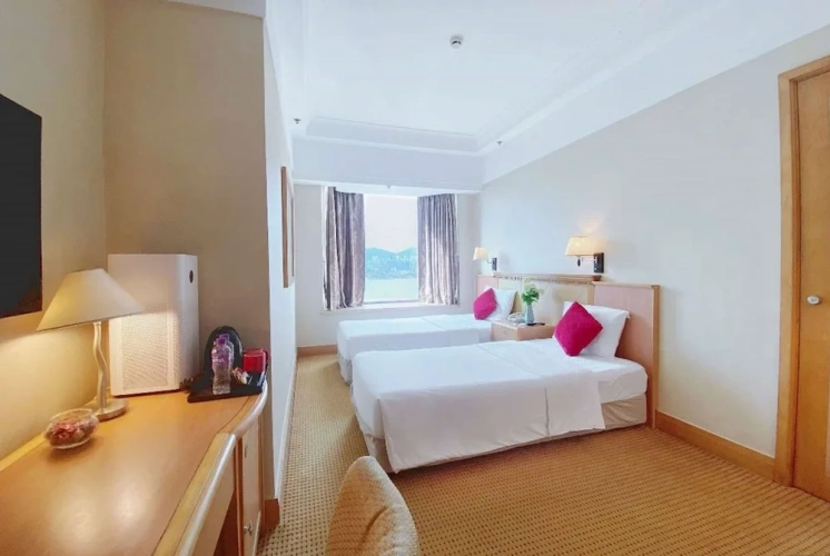Deluxe Twin room with harbour view