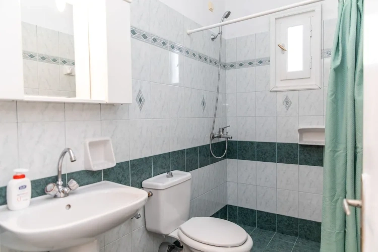2 Bedrooms Classic Apartment with balcony