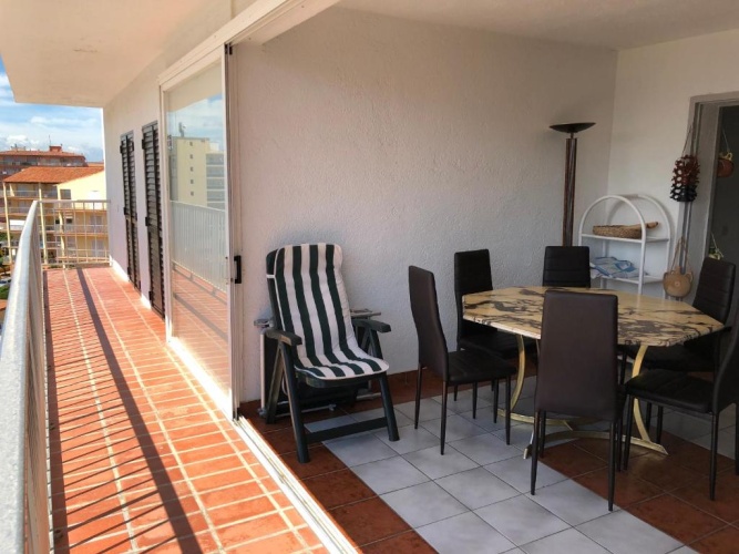 3 Bedrooms Apartment