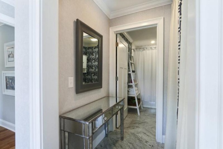 3 Bedrooms Apartment