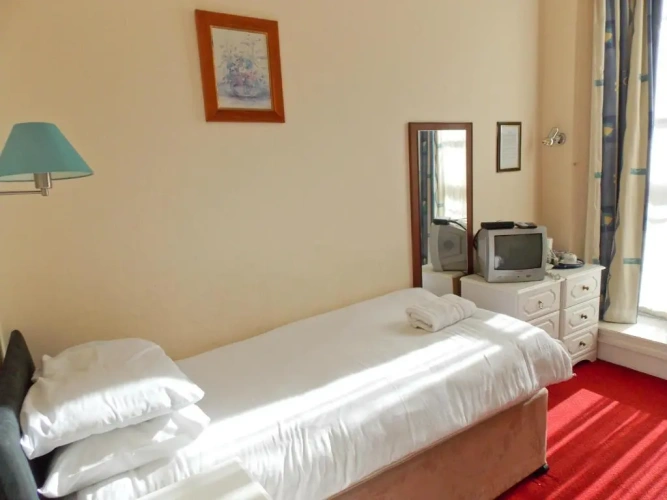 Economy Twin room