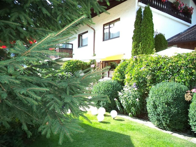 Double Cottage