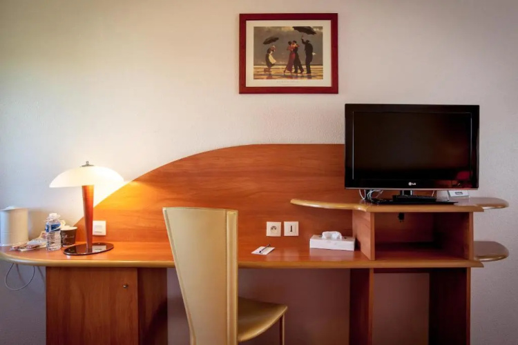 Inn Design Mâcon Sancé Hotel