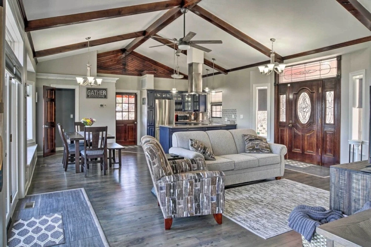 3 Bedrooms Cottage with balcony