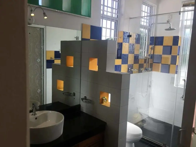 Standard Triple room with city view