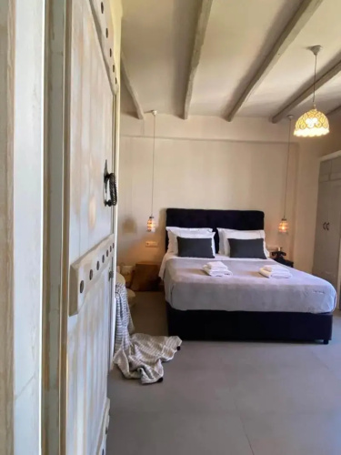 Ampelos Suites