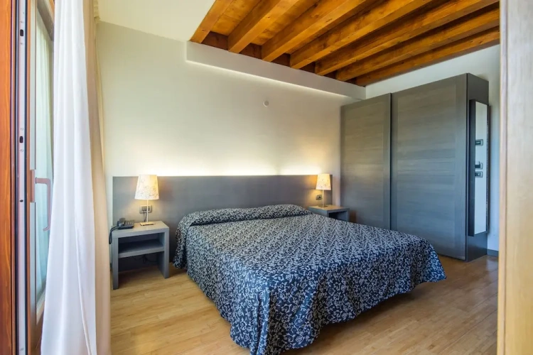 Superior Quadruple room