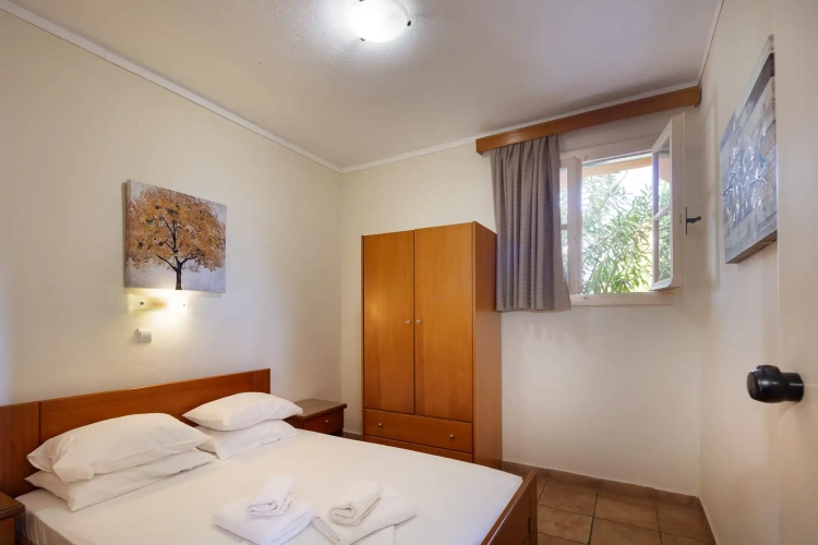 1 Bedroom Apartment with garden view