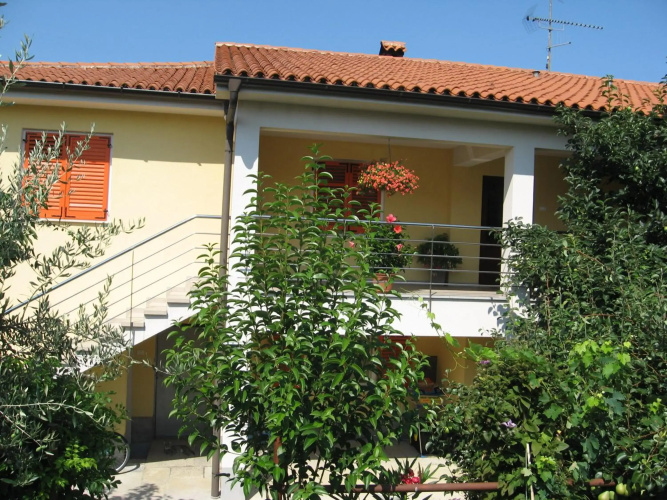 Apartments Tomišić