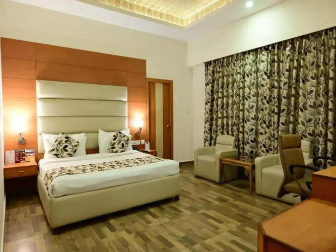 Grand Continental Hotel