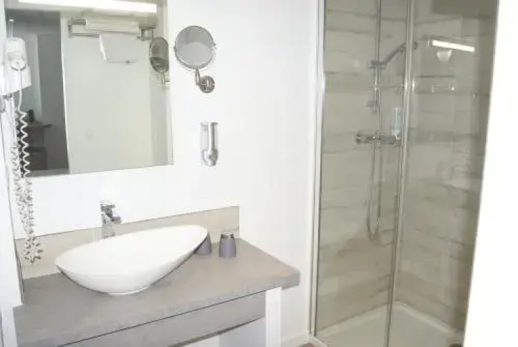 Hotel Alphee