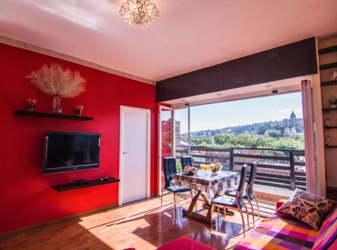 Unique Cozy Scenic Penthouse