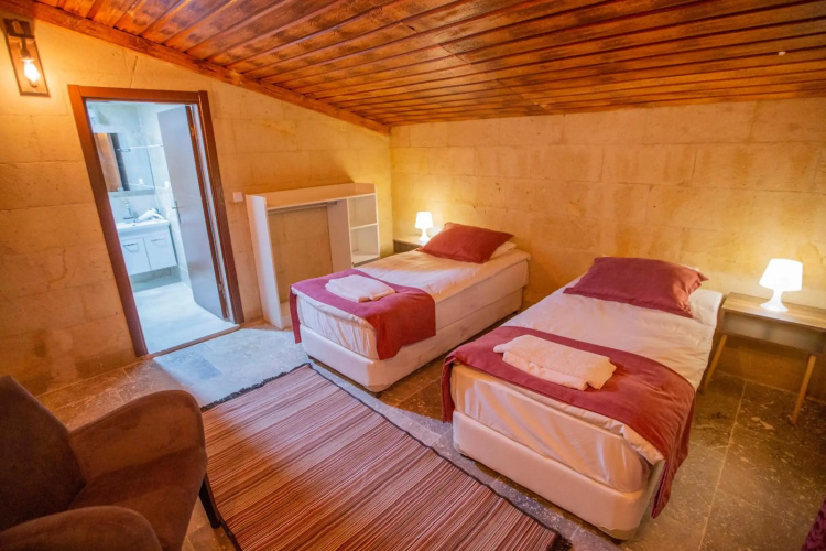 Capiedra Hotel
