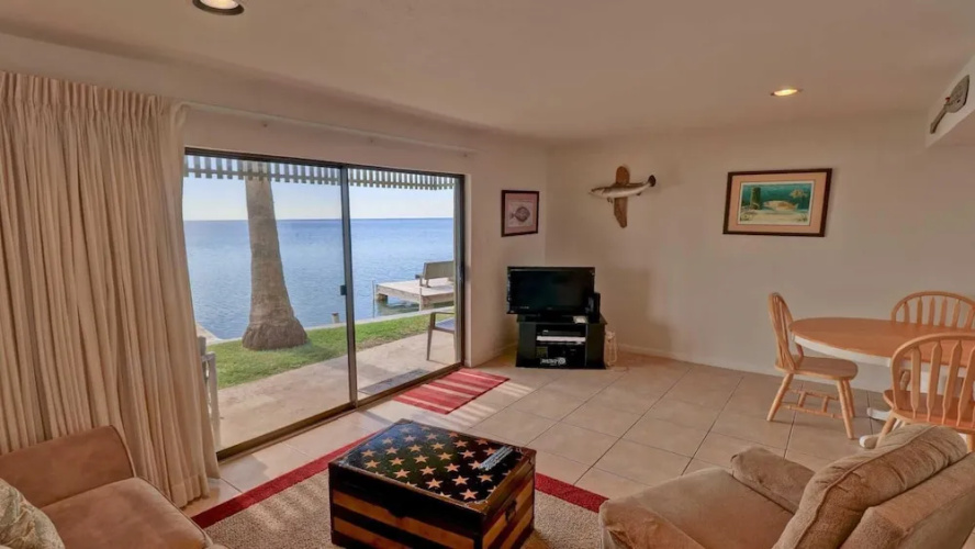 119 - 1 Br Condo