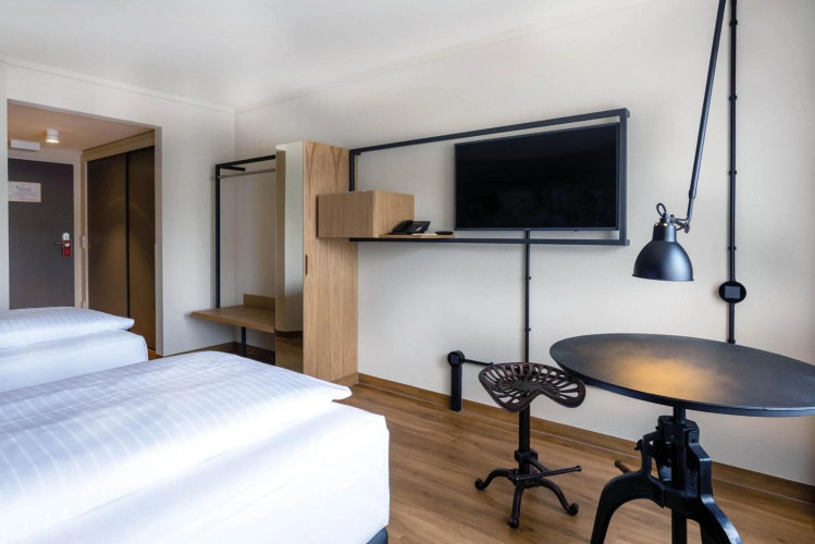 Titania Hotel photo 7