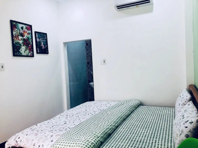 L hostel