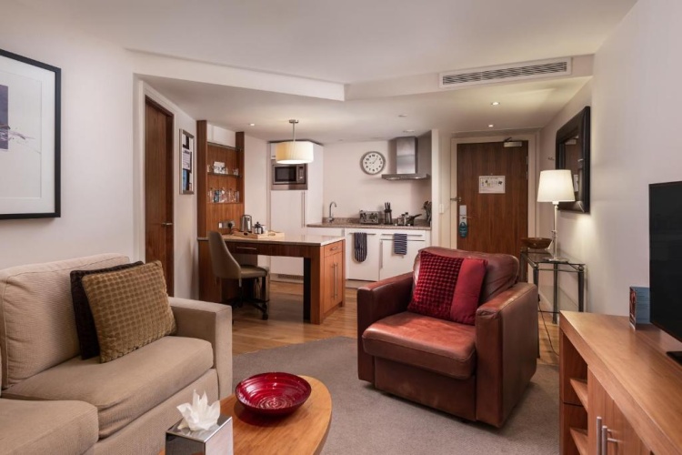 1 Bedroom Suite