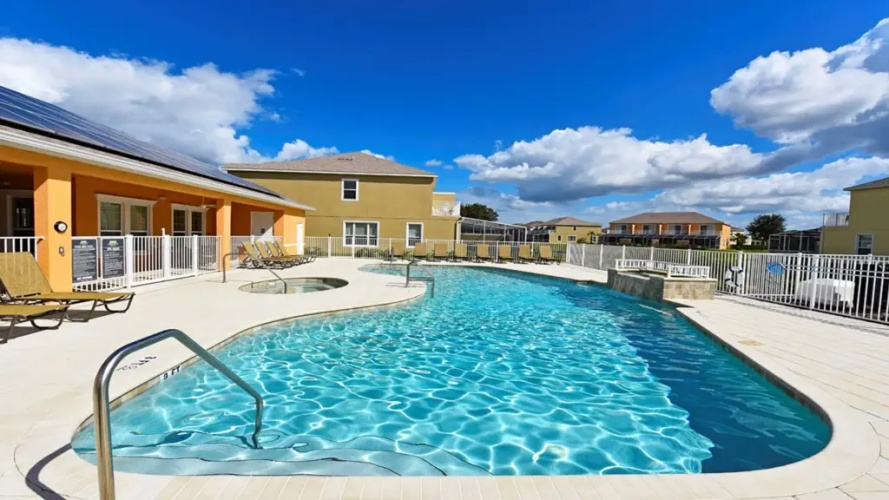 serenity 10, Clermont, US