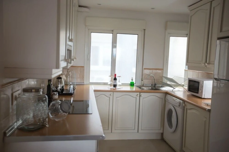 Standard Twin room with city view
