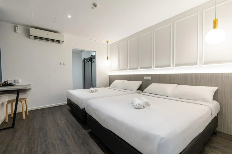Philip Hotel