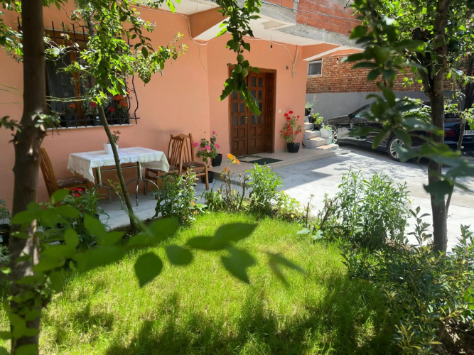 Guri Guest House