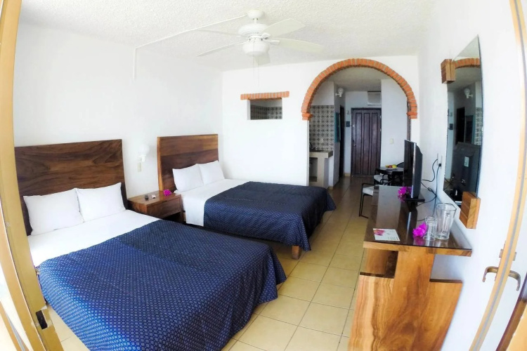 Costa Alegre Hotel & Suites