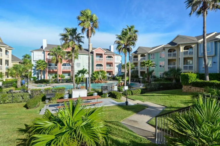 Dawn 722-Poolside Paradise