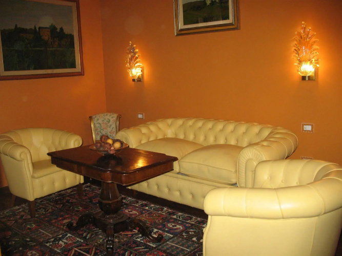 The Tuscanian Hotel