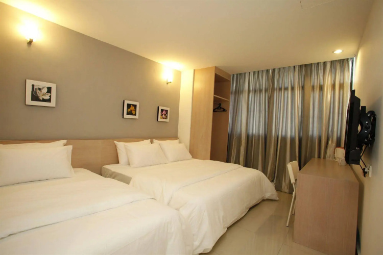 Iris Garden Hotel