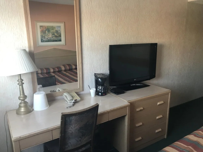 Confederation Inn