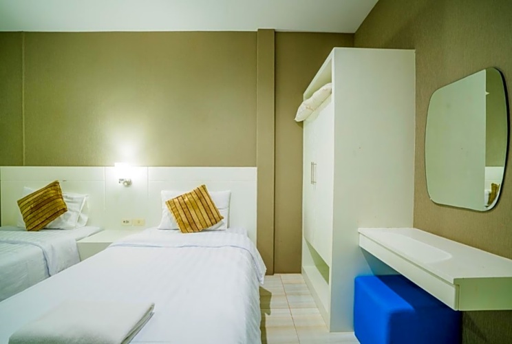 Deluxe Double room with balcony and with city view