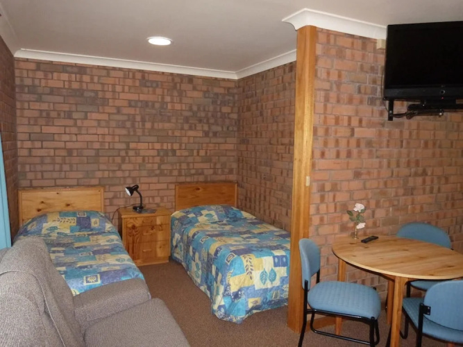Wintersun Motel