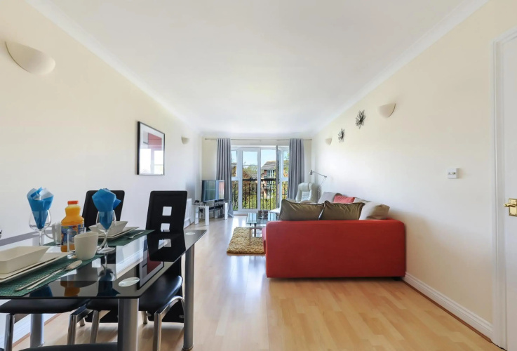 Hunters Wharf River View by Select SA