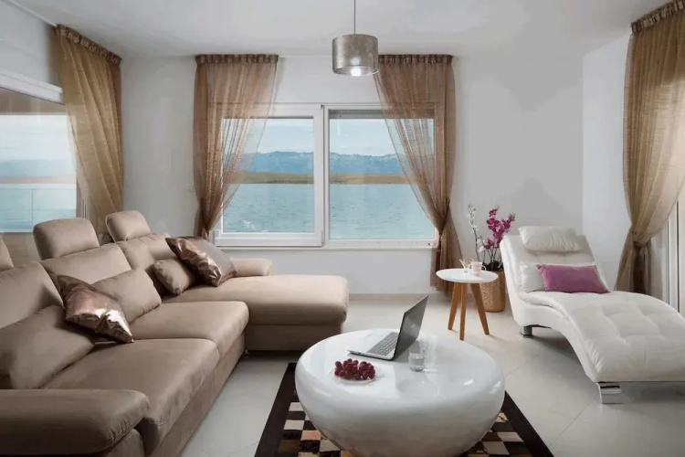 Apartments Vista Royal