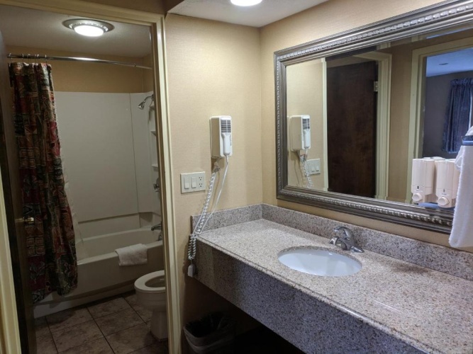 2 Bedrooms Suite