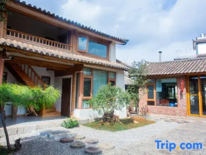 Lijiang Dexian Homestay