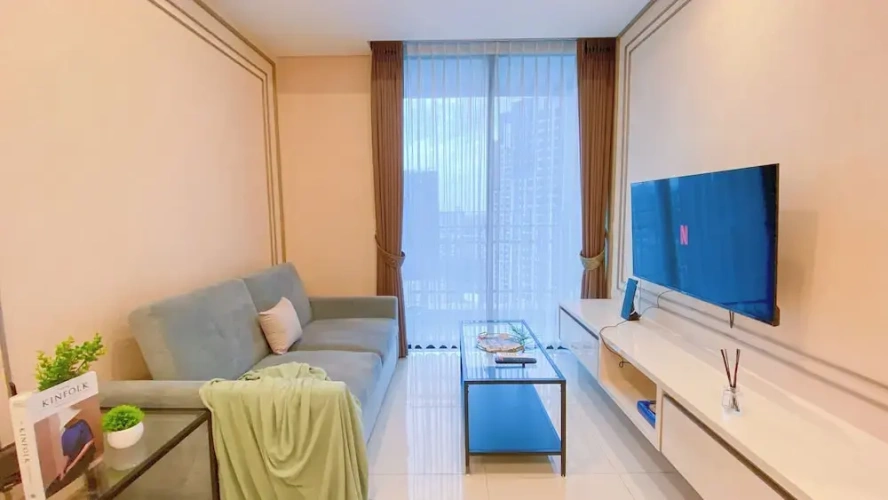 Deluxe Apartment