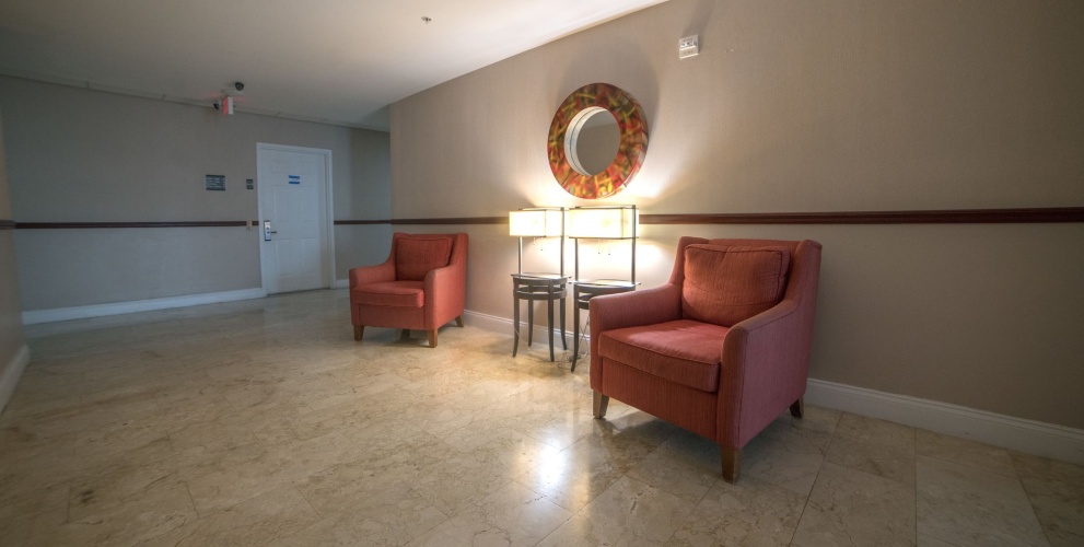 Nuvo Suites Hotel photo 19